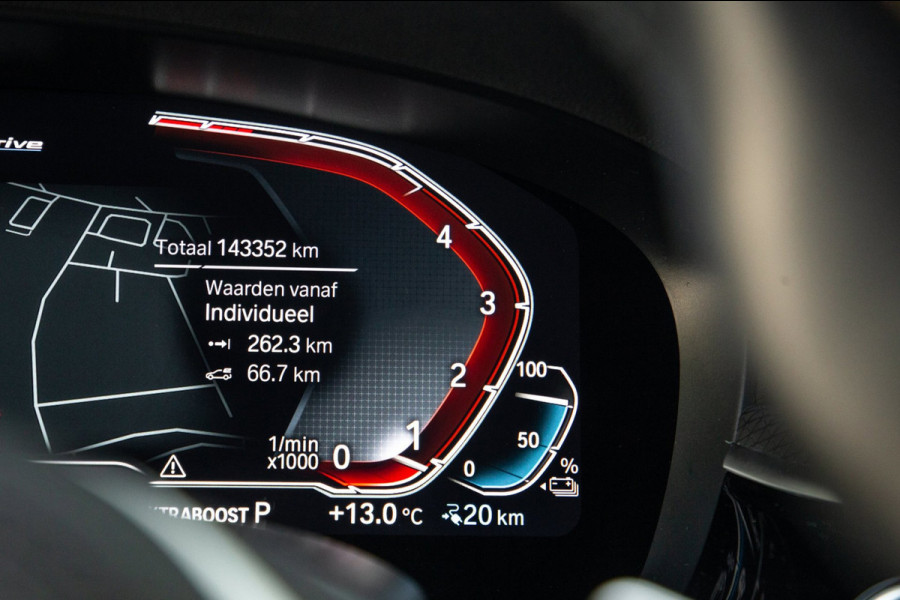 BMW 5 Serie Touring 530e M Sport / Apple Carplay / LED / PHEV / Trekhaak / Stoel Verwarming