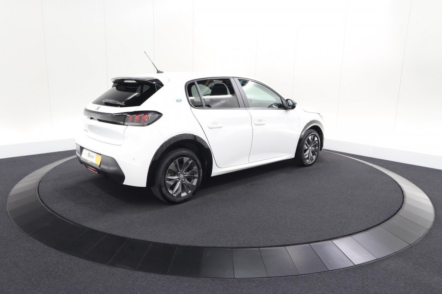 Peugeot e-208 EV Active Pack 50 kWh | SOH 91,3% | 11 KW LADER | IJSKOUDE Climate Control | Parkeersensoren | Apple Carplay
