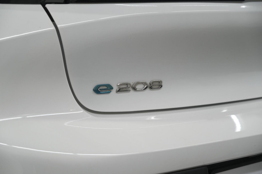 Peugeot e-208 EV Active Pack 50 kWh | SOH 91,3% | 11 KW LADER | IJSKOUDE Climate Control | Parkeersensoren | Apple Carplay