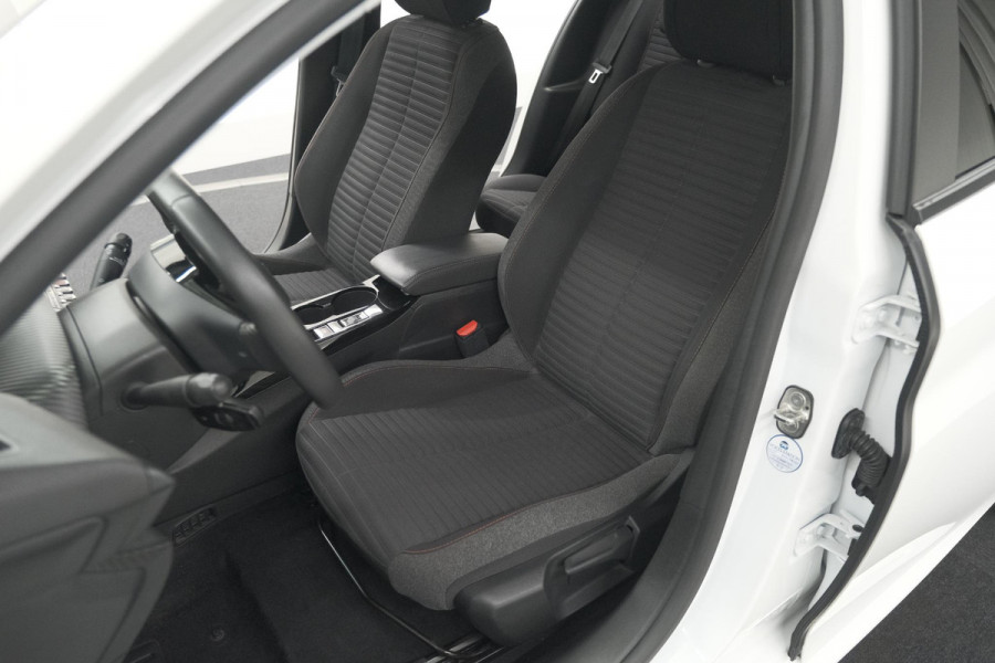 Peugeot e-208 EV Active Pack 50 kWh | SOH 91,3% | 11 KW LADER | IJSKOUDE Climate Control | Parkeersensoren | Apple Carplay