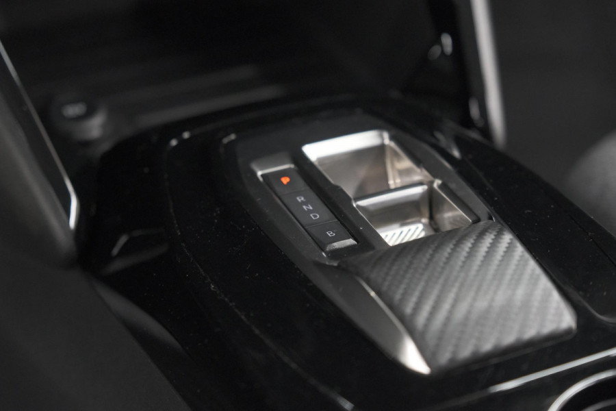 Peugeot e-208 EV Active Pack 50 kWh | SOH 91,3% | 11 KW LADER | IJSKOUDE Climate Control | Parkeersensoren | Apple Carplay