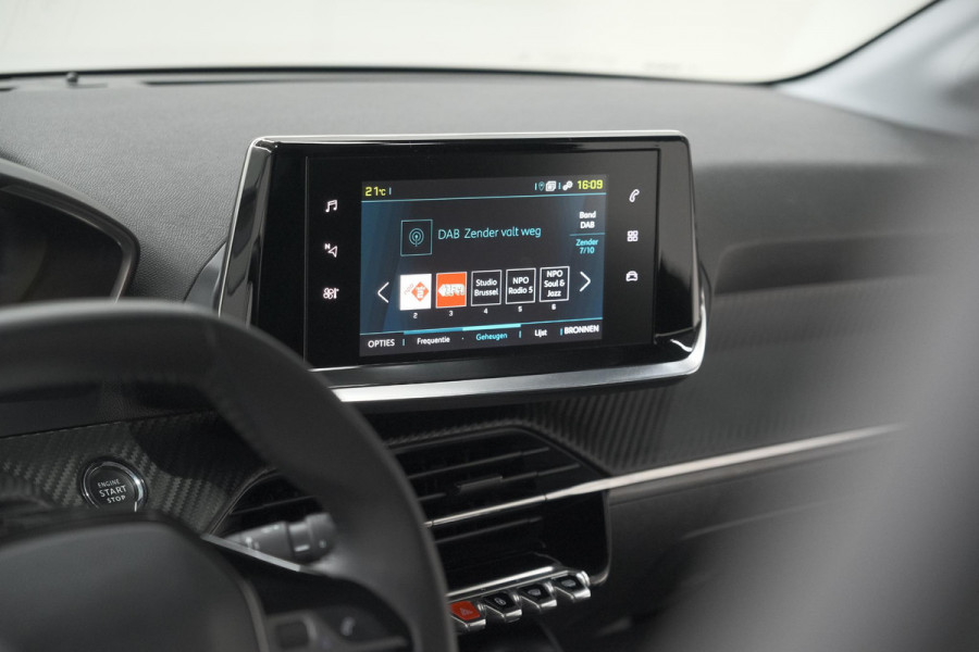 Peugeot e-208 EV Active Pack 50 kWh | SOH 91,3% | 11 KW LADER | IJSKOUDE Climate Control | Parkeersensoren | Apple Carplay