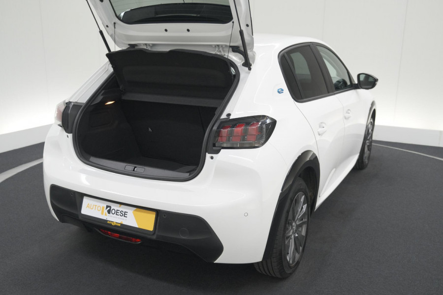 Peugeot e-208 EV Active Pack 50 kWh | SOH 91,3% | 11 KW LADER | IJSKOUDE Climate Control | Parkeersensoren | Apple Carplay