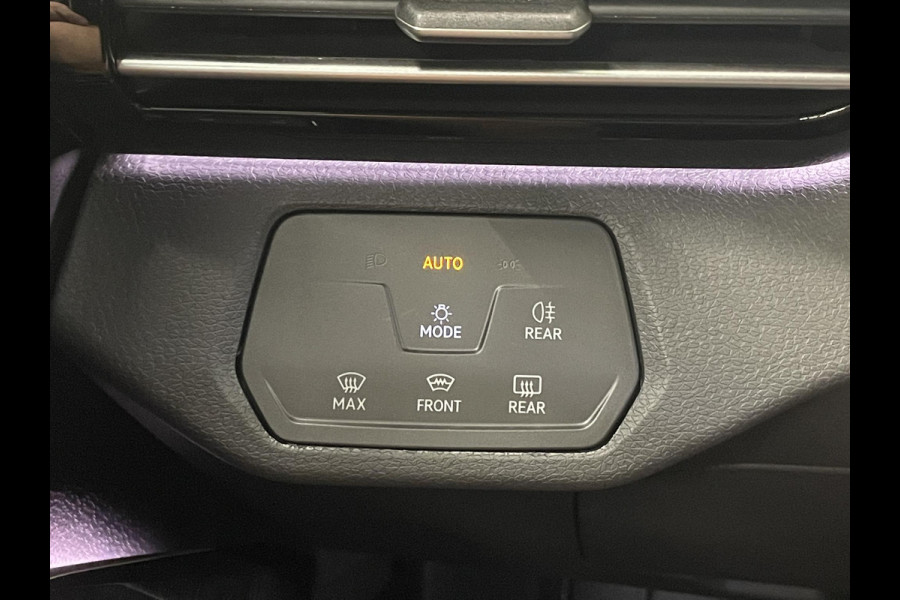 Volkswagen ID.4 Pro Limited Edition 77 kWh Navigatie Apple Carplay/Android Auto Keyless PDC V+A Climate Control DAB+ Lane Assist Adaptieve Cruise control Velours / Alcantara bekleding 19" Lichtmetalen Velgen