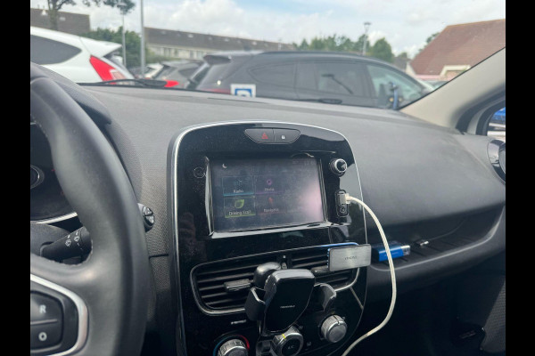 Renault Clio 0.9 TCe Zen 90pk Trekhaak | Airco | Cruise control | Navigatie | Parkeersensoren Achter