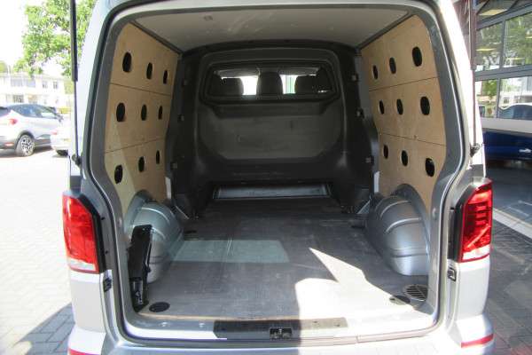 Volkswagen Transporter 2.0 TDI 150PK L2H1 DSG Dubbele Cabine, Camera, Ad.CC, Trekhaak