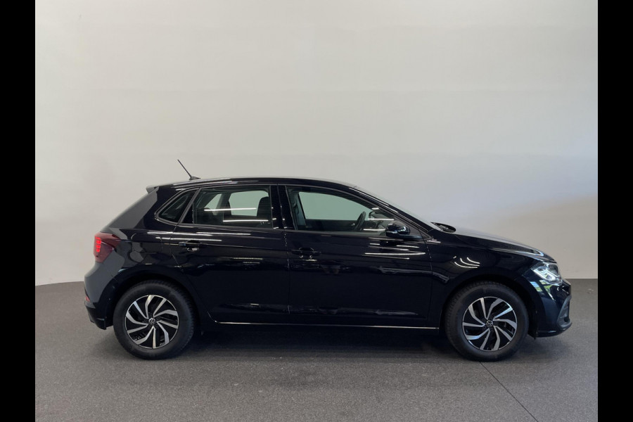 Volkswagen Polo 1.0 TSI Life Navigatie App Connect / Android Auto / Apple Carplay Airco Lichtmetalen Velgen Digitale Cockpit Cruise Control