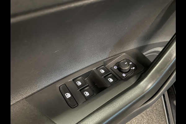 Volkswagen Polo 1.0 TSI Life Navigatie App Connect / Android Auto / Apple Carplay Airco Lichtmetalen Velgen Digitale Cockpit Cruise Control