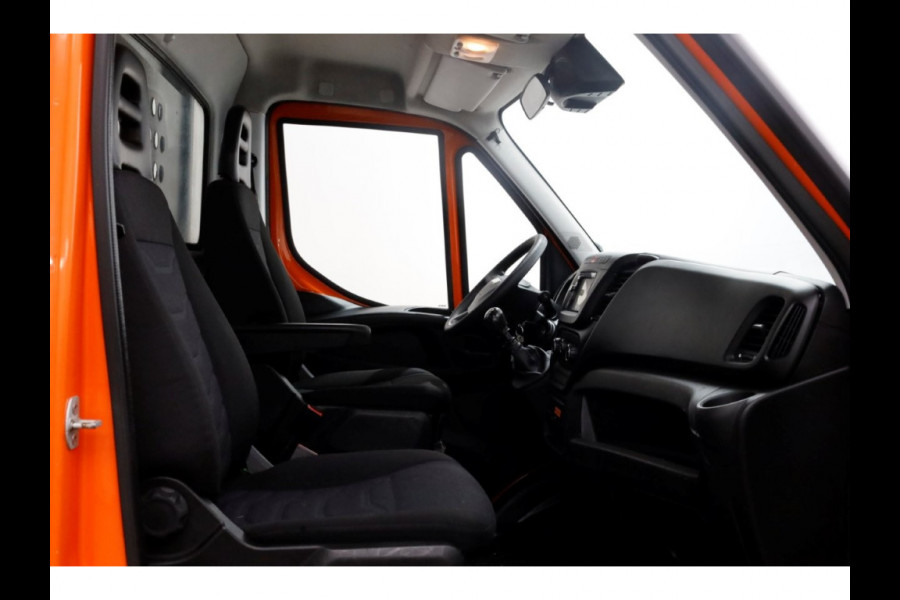 Iveco Daily 35C14 136pk Open Laadbak met laadklep en trekhaak 3500kg 05-2019