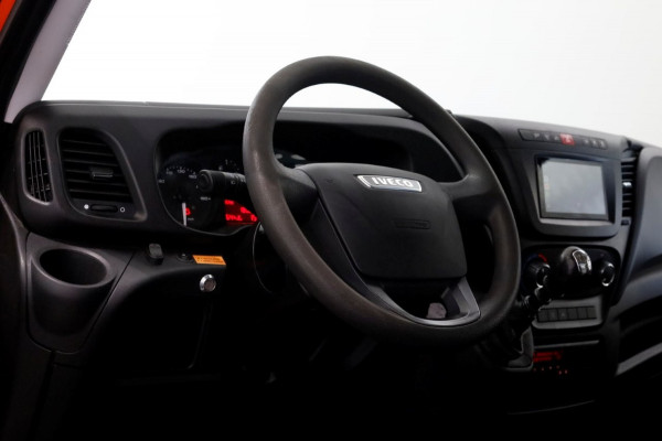 Iveco Daily 35C14 136pk Open Laadbak met laadklep en trekhaak 3500kg 05-2019
