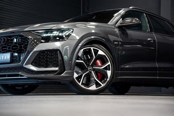 Audi RS Q8 4.0 TFSI Quattro *Bang & Olufsen / Standkachel / Stoelventilatie / Soft-Close / RS-Sportuitlaatsysteem / HUD / Surround-View*