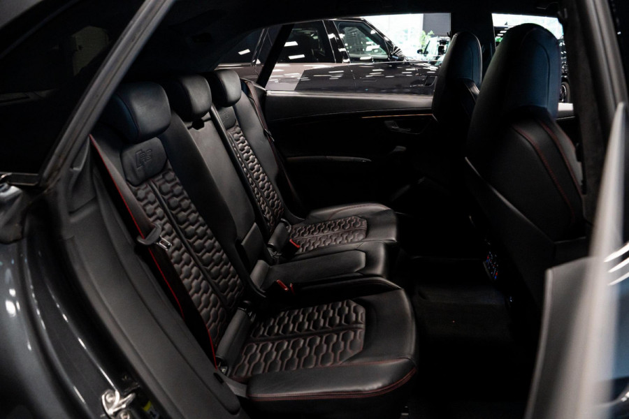 Audi RS Q8 4.0 TFSI Quattro *Bang & Olufsen / Standkachel / Stoelventilatie / Soft-Close / RS-Sportuitlaatsysteem / HUD / Surround-View*