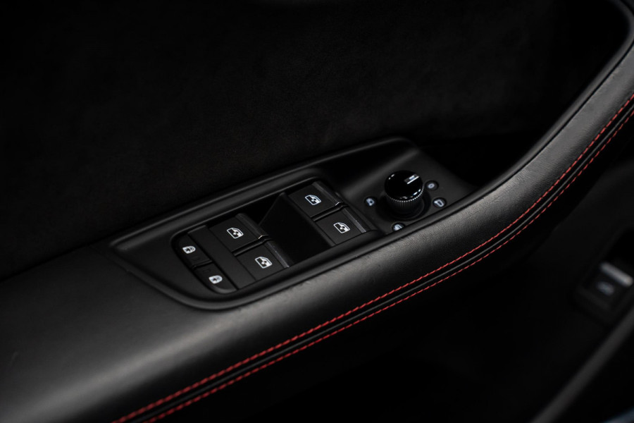 Audi RS Q8 4.0 TFSI Quattro *Bang & Olufsen / Standkachel / Stoelventilatie / Soft-Close / RS-Sportuitlaatsysteem / HUD / Surround-View*
