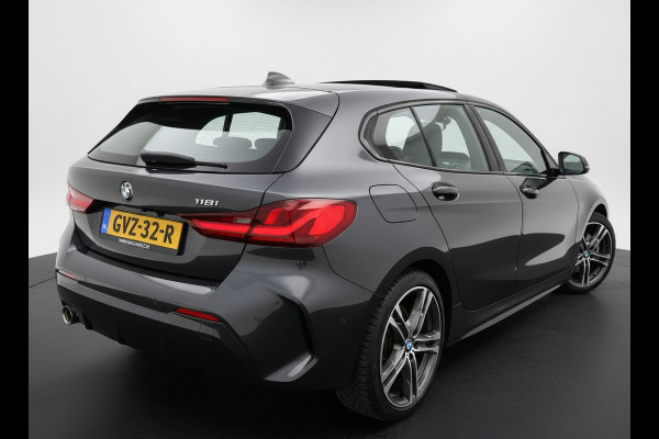 BMW 1-serie 118i AUT. 136PK M-PAKKET SPORT LEDER/CAMERA/NAVI/PANORAMADAK