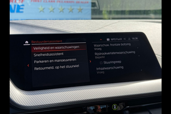 BMW 1-serie 118i AUT. 136PK M-PAKKET SPORT LEDER/CAMERA/NAVI/PANORAMADAK