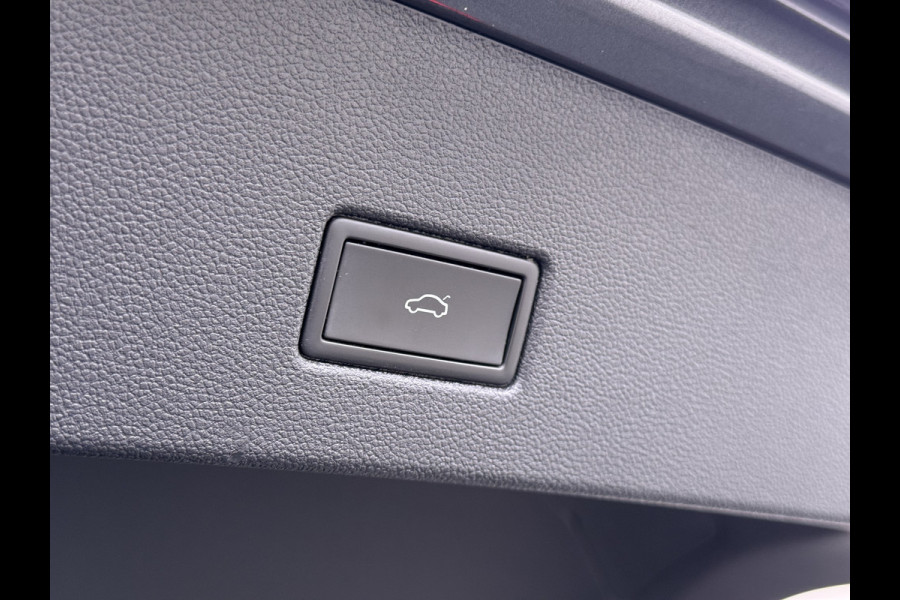Volkswagen T-Roc 1.5TSI Automaat R-Line Panoramadak Stoelverwarming Adap.Cruise Virtal Cockpit Camera Elek.Achterklep Navi Apple Carplay Android  Keyless Pdc Privacy Glas Lmv Led DAB+ Licht-Regensensor