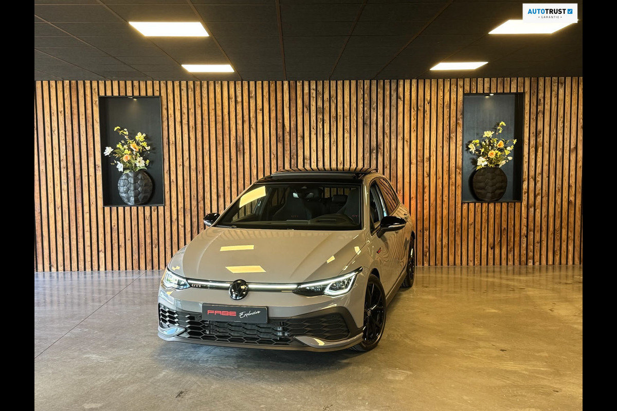 Volkswagen Golf 2.0 TSI GTI Clubsport / Pano / H/K / HUD / Camera / Stuurverwarming / IQ lights / Stoelverwarming / Keyless