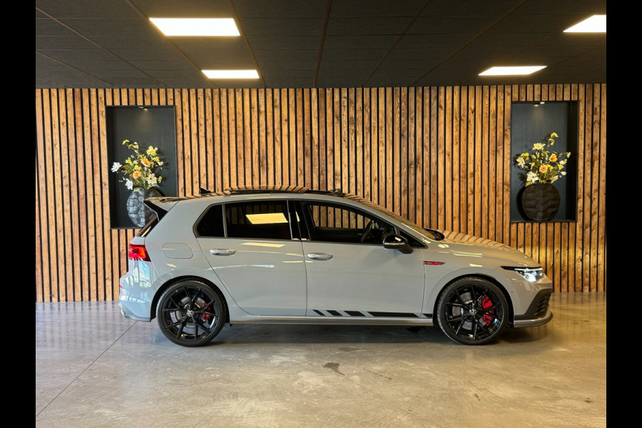 Volkswagen Golf 2.0 TSI GTI Clubsport / Pano / H/K / HUD / Camera / Stuurverwarming / IQ lights / Stoelverwarming / Keyless