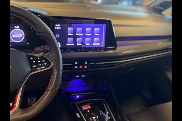 Volkswagen Golf 2.0 TSI GTI Clubsport / Pano / H/K / HUD / Camera / Stuurverwarming / IQ lights / Stoelverwarming / Keyless