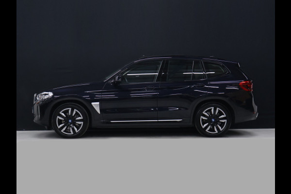 BMW iX3 High Executive 80 kWh [SCHUIFKANTELDAK, APPLE CARPLAY, ANDROID, MEMORY SEATS, STOELVERWARMING, ADAPTIVE CRUISE, CAMERA, PDC V+A, ELEKTRISCHE ACHTERKLEP, LED, NAVIGATIE, NIEUWSTAAT]