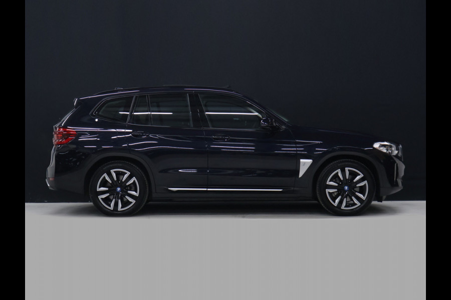BMW iX3 High Executive 80 kWh [SCHUIFKANTELDAK, APPLE CARPLAY, ANDROID, MEMORY SEATS, STOELVERWARMING, ADAPTIVE CRUISE, CAMERA, PDC V+A, ELEKTRISCHE ACHTERKLEP, LED, NAVIGATIE, NIEUWSTAAT]