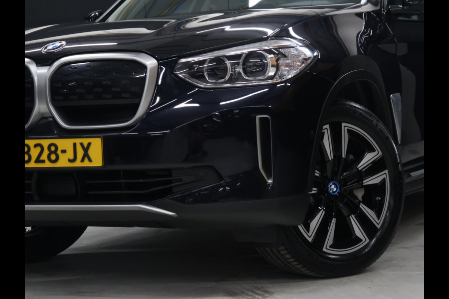 BMW iX3 High Executive 80 kWh [SCHUIFKANTELDAK, APPLE CARPLAY, ANDROID, MEMORY SEATS, STOELVERWARMING, ADAPTIVE CRUISE, CAMERA, PDC V+A, ELEKTRISCHE ACHTERKLEP, LED, NAVIGATIE, NIEUWSTAAT]