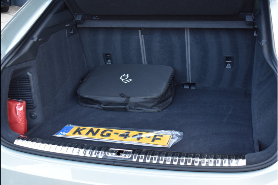 Audi Q3 Sportback 45 TFSI e S-Line 245 Pk Tau Zilver Alle Opties Uniek