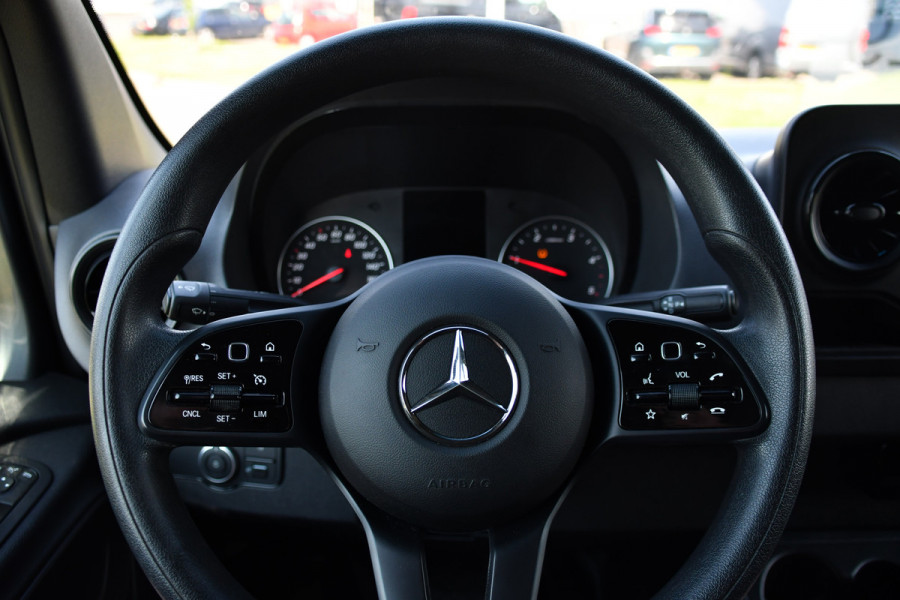 Mercedes-Benz Sprinter 315 1.9 CDI L2H1 RWD PB Edition Camera, Cruise, Carplay, 150pk, Sensoren, Automaat, LED, Multimedia, Airco, Uniek!