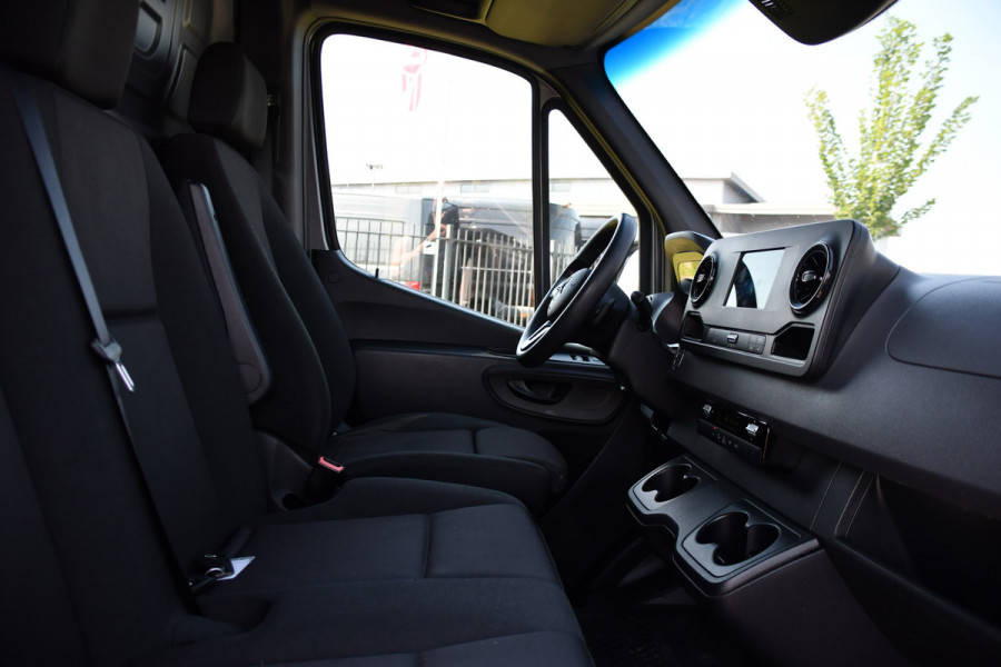 Mercedes-Benz Sprinter 315 1.9 CDI L2H1 RWD PB Edition Camera, Cruise, Carplay, 150pk, Sensoren, Automaat, LED, Multimedia, Airco, Uniek!