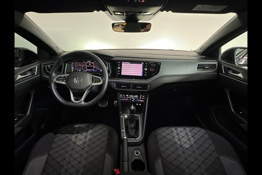 Volkswagen Taigo 1.5 TSI R-Line Pano|Keyless|Beats|Camera