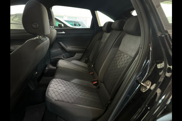 Volkswagen Taigo 1.5 TSI R-Line Pano|Keyless|Beats|Camera