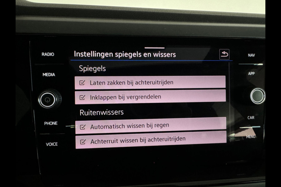 Volkswagen Taigo 1.5 TSI R-Line Pano|Keyless|Beats|Camera