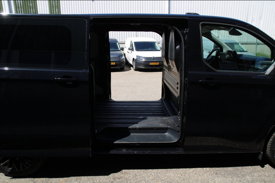 Ford Transit Custom 320 2.0 TDCI 170PK automaat L2H1 Limited / Trekhaak / App Connect /
