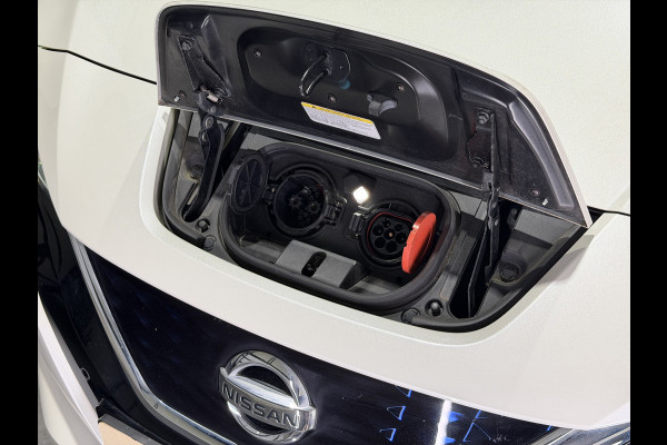 Nissan Leaf Visia 40 kWh | Keyless | Cruise Control Adaptief | Verwarmde stoelen |