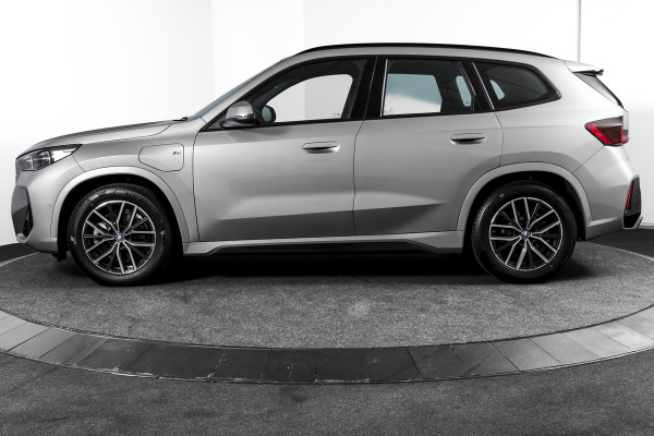 BMW X1 xDrive25e 245 PK | M-Sport | Premium Pack | Cruise | Dig. Cockpit | Stoelverw. | PDC | Camera | NAV+App. Connect | ECC | Elek. Klep | LM 18" | 9072
