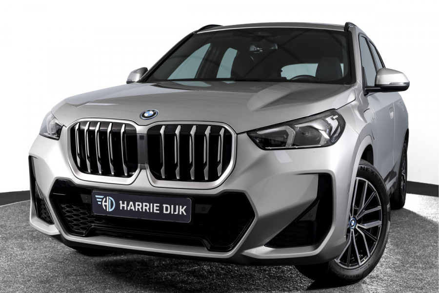 BMW X1 xDrive25e 245 PK | M-Sport | Premium Pack | Cruise | Dig. Cockpit | Stoelverw. | PDC | Camera | NAV+App. Connect | ECC | Elek. Klep | LM 18" | 9072