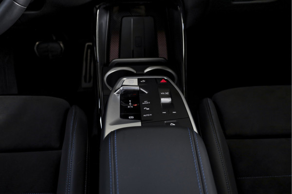 BMW X1 xDrive25e 245 PK | M-Sport | Premium Pack | Cruise | Dig. Cockpit | Stoelverw. | PDC | Camera | NAV+App. Connect | ECC | Elek. Klep | LM 18" | 9072
