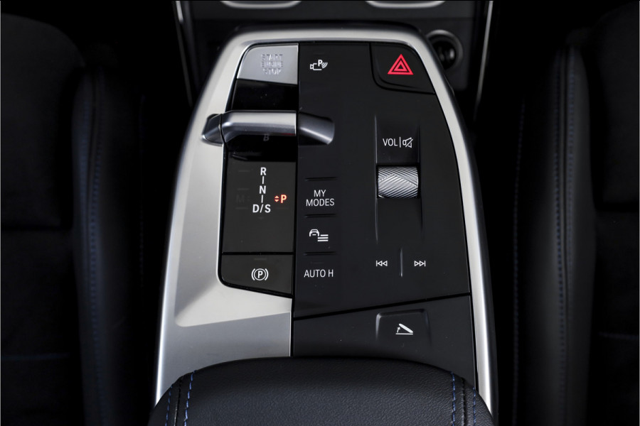 BMW X1 xDrive25e 245 PK | M-Sport | Premium Pack | Cruise | Dig. Cockpit | Stoelverw. | PDC | Camera | NAV+App. Connect | ECC | Elek. Klep | LM 18" | 9072