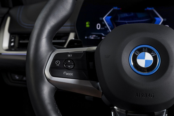 BMW X1 xDrive25e 245 PK | M-Sport | Premium Pack | Cruise | Dig. Cockpit | Stoelverw. | PDC | Camera | NAV+App. Connect | ECC | Elek. Klep | LM 18" | 9072