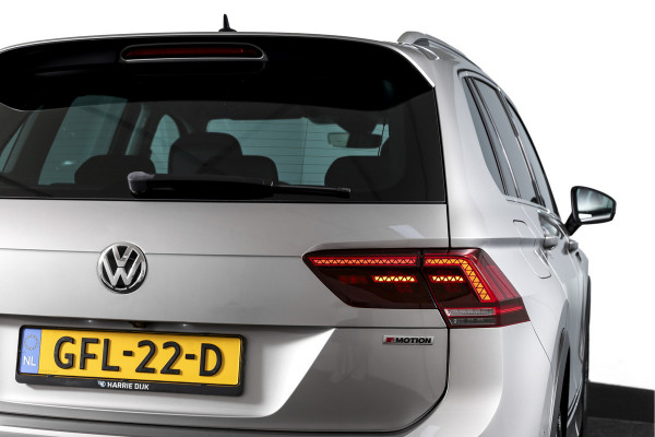 Volkswagen Tiguan 2.0 TSI 4Motion Highline Business R 180 PK | R-Line | Elek. Trekhaak | Adapt. Cruise | Stoel-+Bankverw. | PDC | Camera | NAV + App. Connect | ECC | Elek. Klep | LM 19" |