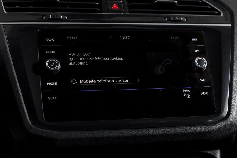 Volkswagen Tiguan 2.0 TSI 4Motion Highline Business R 180 PK | R-Line | Elek. Trekhaak | Adapt. Cruise | Stoel-+Bankverw. | PDC | Camera | NAV + App. Connect | ECC | Elek. Klep | LM 19" |
