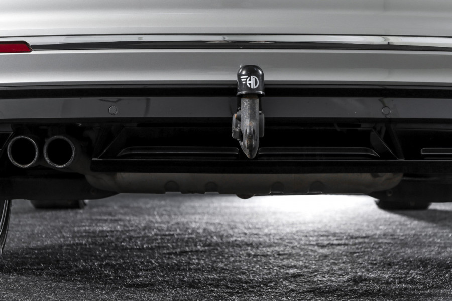 Volkswagen Tiguan 2.0 TSI 4Motion Highline Business R 180 PK | R-Line | Elek. Trekhaak | Adapt. Cruise | Stoel-+Bankverw. | PDC | Camera | NAV + App. Connect | ECC | Elek. Klep | LM 19" |