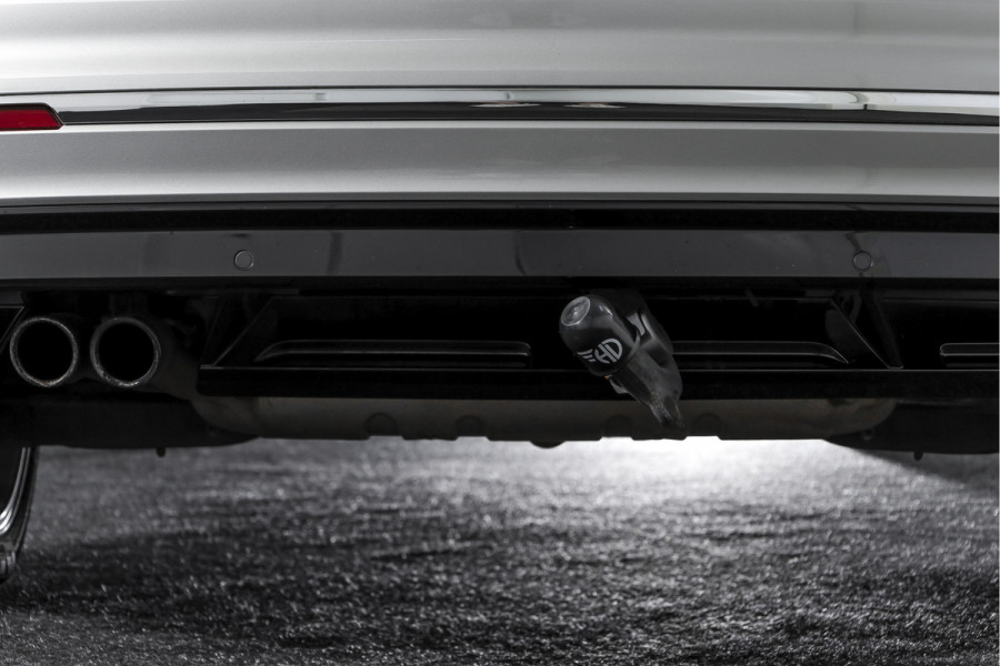 Volkswagen Tiguan 2.0 TSI 4Motion Highline Business R 180 PK | R-Line | Elek. Trekhaak | Adapt. Cruise | Stoel-+Bankverw. | PDC | Camera | NAV + App. Connect | ECC | Elek. Klep | LM 19" |