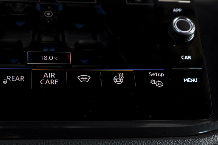 Volkswagen Tiguan 2.0 TSI 4Motion Highline Business R 180 PK | R-Line | Elek. Trekhaak | Adapt. Cruise | Stoel-+Bankverw. | PDC | Camera | NAV + App. Connect | ECC | Elek. Klep | LM 19" |