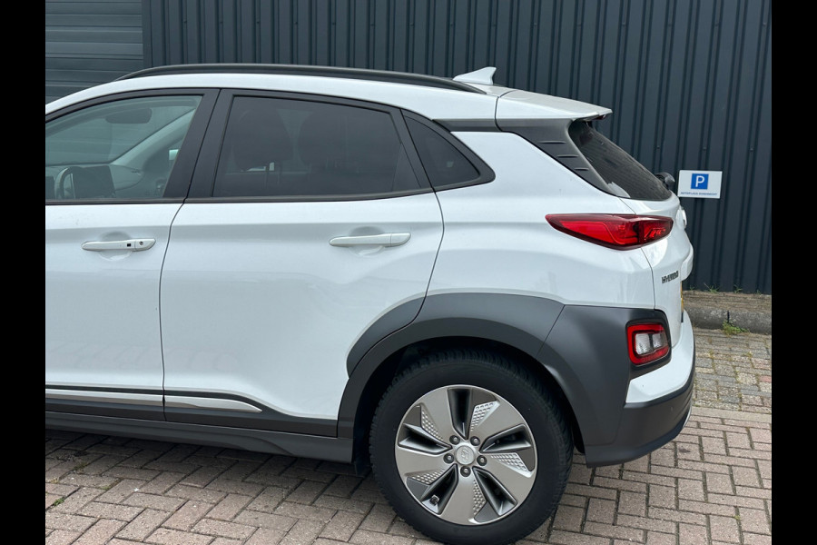 Hyundai Kona EV Premium 64 kWh|Fase 3|Soh100%|Warmtepomp|