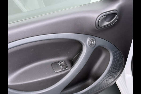 Smart Forfour EQ Electric Automaat SOH 95% Ecc Bluetooth Cruise Control 18kWh Business Solution Lmv Elek.Ramen+Spiegels Isofix Origineel Nederlandse Auto