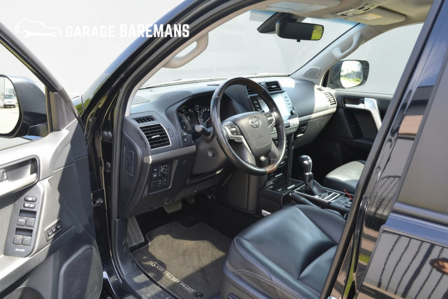 Toyota Land Cruiser 150 2.8 D-4D Black Edition 7 Pers 204PK Alle opties Incl BTW