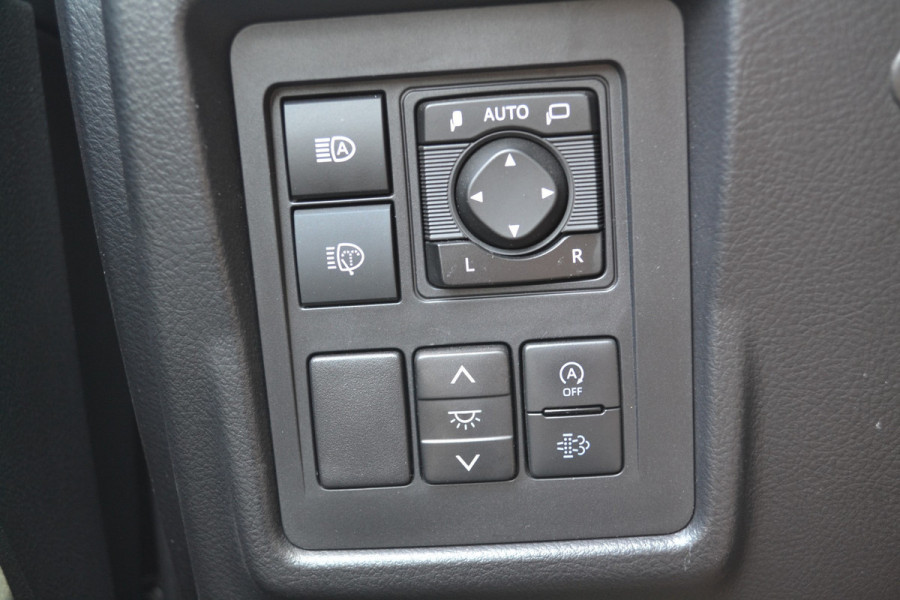 Toyota Land Cruiser 150 2.8 D-4D Black Edition 7 Pers 204PK Alle opties Incl BTW