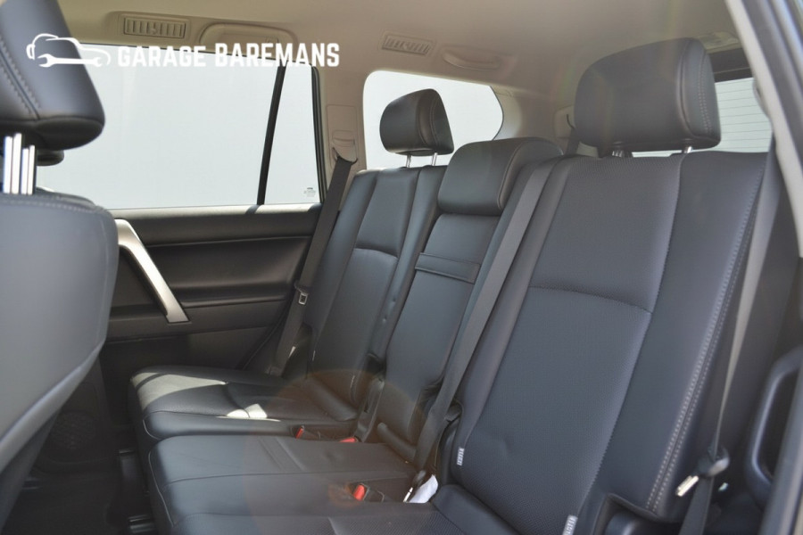 Toyota Land Cruiser 150 2.8 D-4D Black Edition 7 Pers 204PK Alle opties Incl BTW