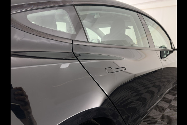 Tesla Model 3 Standard RWD Plus 60 kWh [3-Fase-11kW] {SoH-90%} (INCL-BTW) Aut. *PANO | AUTOPILOT | LEATHER | KEYLESS | FULL-LED | MEMORY-PACK | TOPVIEW | DAB | CARPLAY | DIGI-COCKPIT | LANE-ASSIST | HEATED- COMFORTSEATS | 19"ALU*